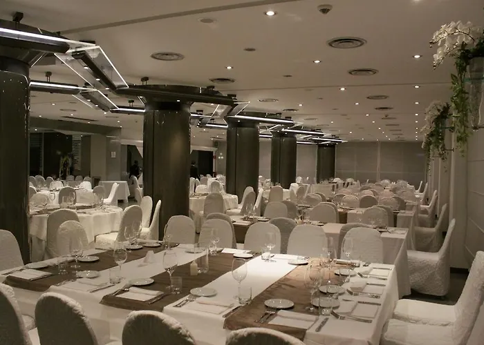 Ariha Cosenza מלון 4*