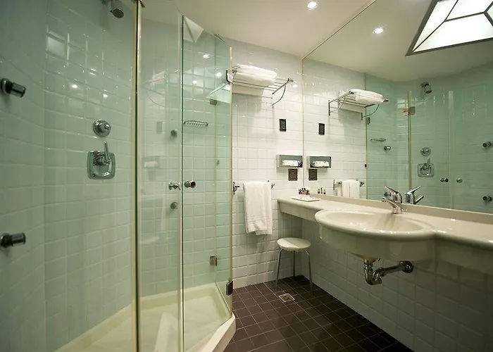 Ariha Cosenza מלון