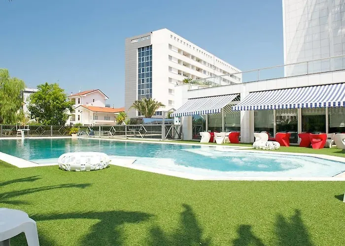 Ariha Cosenza 4* רנדה